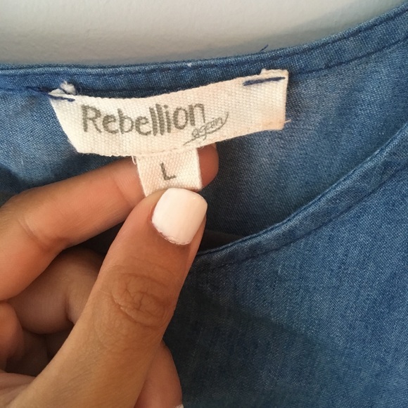 Rebellion Denim Cold-Shoulder Top - Picture 4 of 4